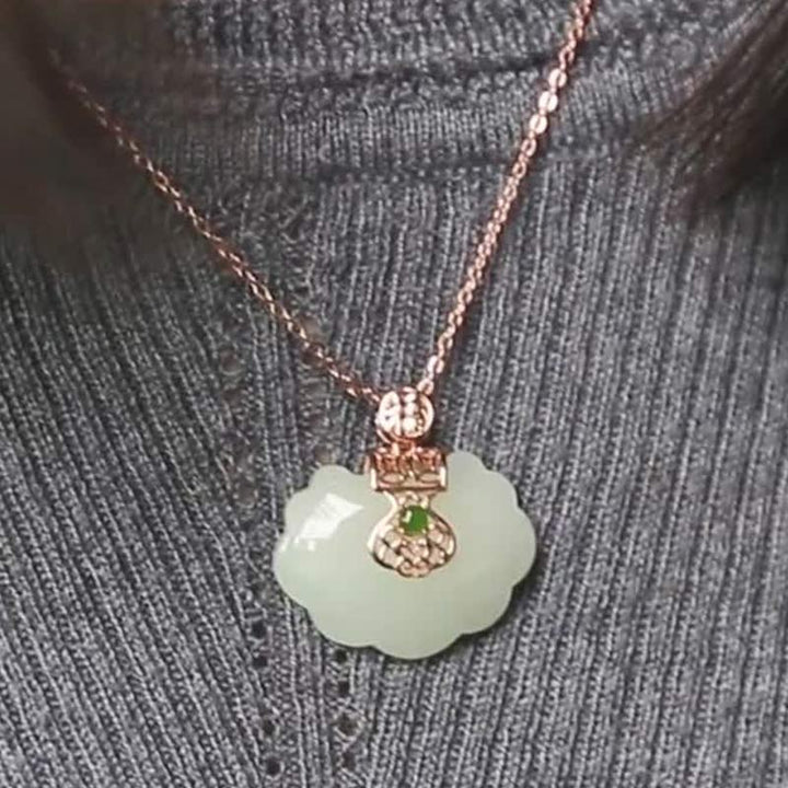 Colgante de cadena de collar de felicidad de bendición de jade blanco de plata de ley 925