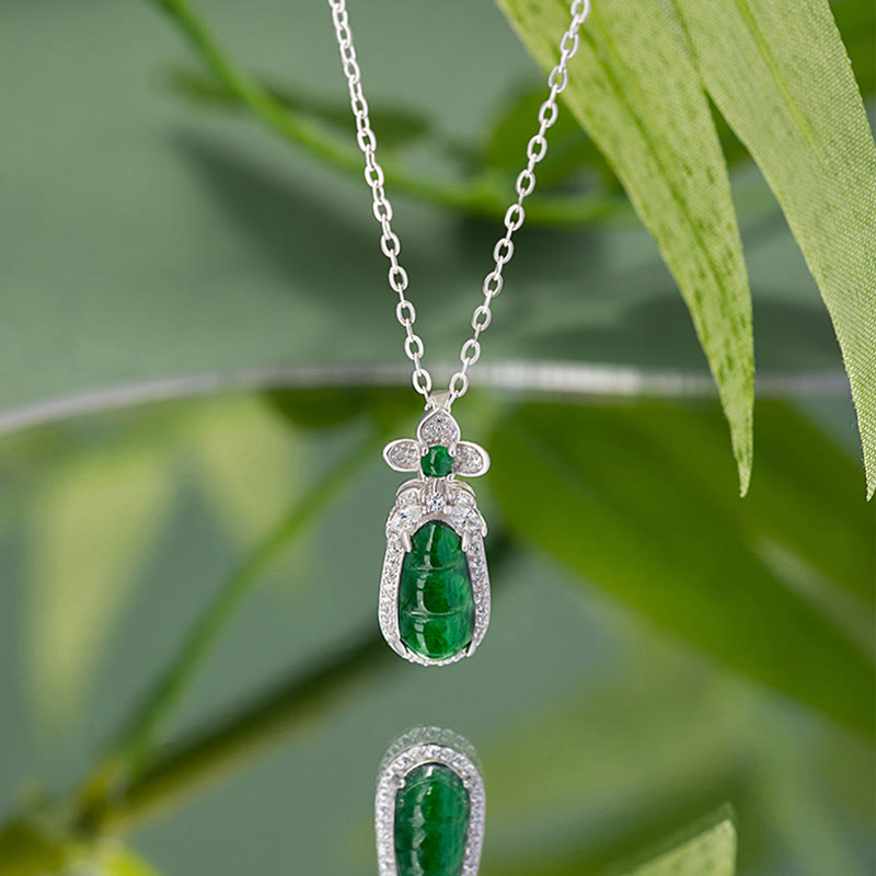 Colgante de collar curativo de la suerte con diseño de guisante de jade cian de plata de ley 925 con Buddha Stones