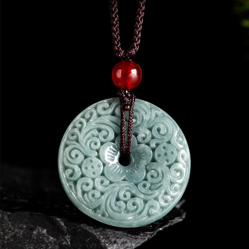 Colgante de collar de abundancia con broche de paz tallado en flor de jade verde de Buddha Stones