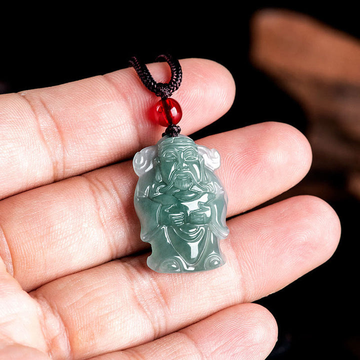 Colgante de abundancia en collar con jade verde natural y dios chino de la riqueza Caishen de Buddha Stones