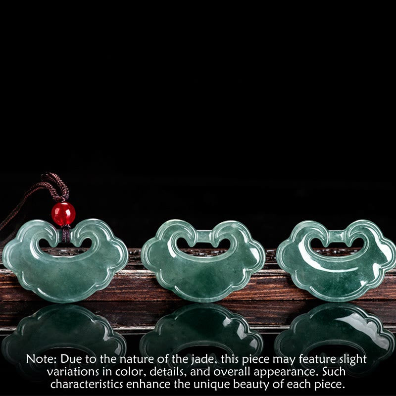 Buddha Stones Collarín chino de jade verde natural con amuleto de suerte