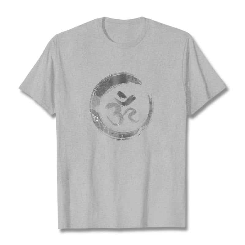 Camiseta con Mantra OM Sánscrito de Buddha Stones - Gris claro - 2XL - image 19