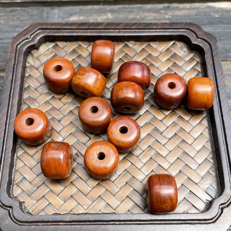 Pulsera de fuerza con Buddha Stones de hueso tibetano, cuentas Dzi de tres ojos, cuerno de oveja y ágata roja
