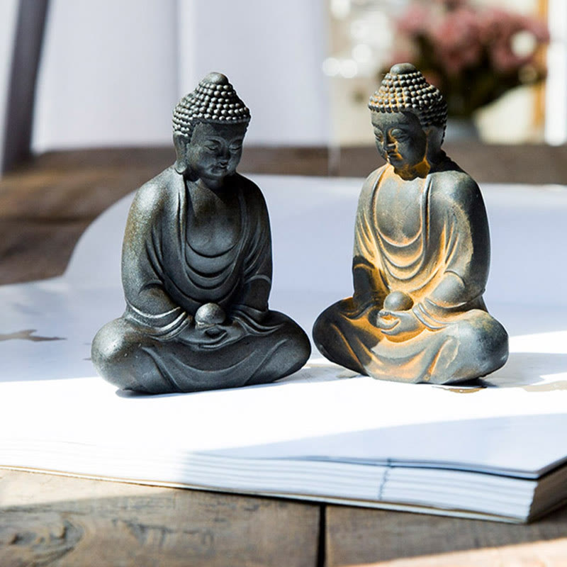 Buddha Stones Estatua de Buda Tibetano Meditando de polvo de hierro y resina fundida con óxido para decoración de serenidad