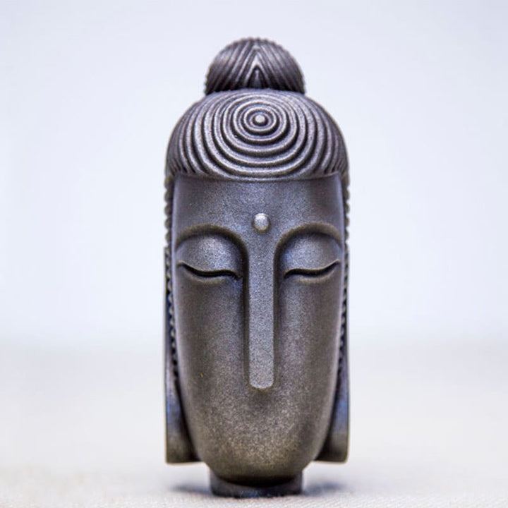Buddha Stones Estatua de Buda Meditando con Ojos Cerrados de Resina Fundida con Óxido de Polvo de Hierro para Decoración del Hogar