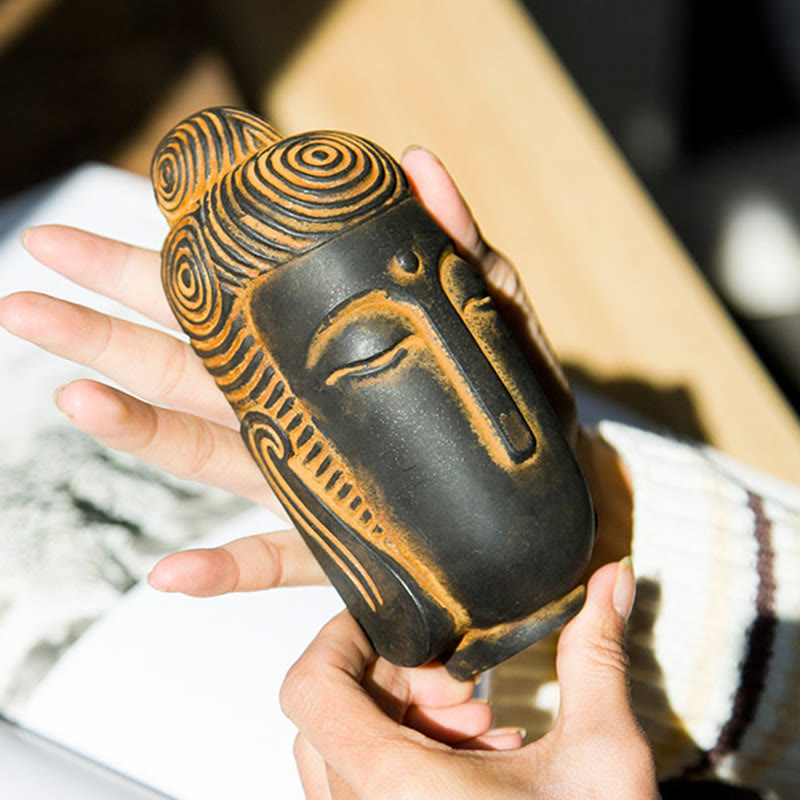 Buddha Stones Estatua de Buda Meditando con Ojos Cerrados de Resina Fundida con Óxido de Polvo de Hierro para Decoración del Hogar