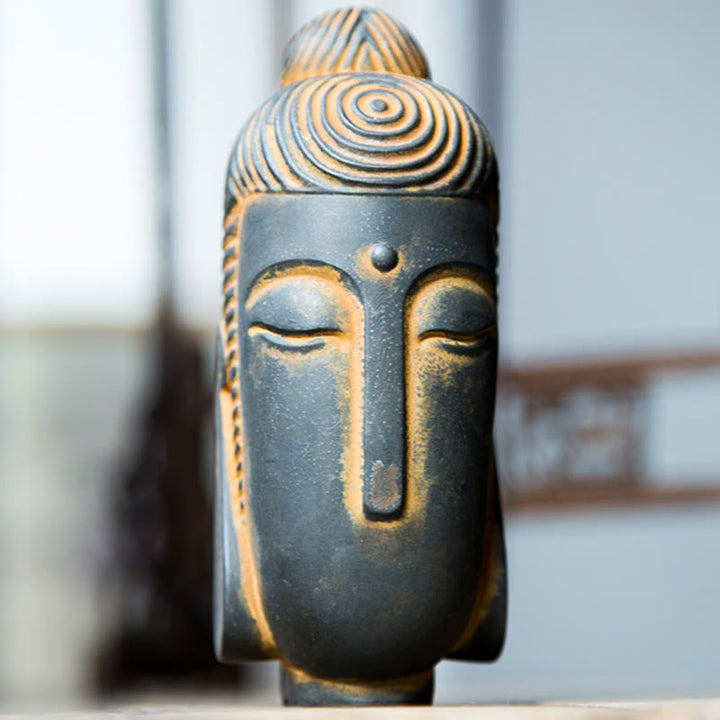Buddha Stones Estatua de Buda Meditando con Ojos Cerrados de Resina Fundida con Óxido de Polvo de Hierro para Decoración del Hogar