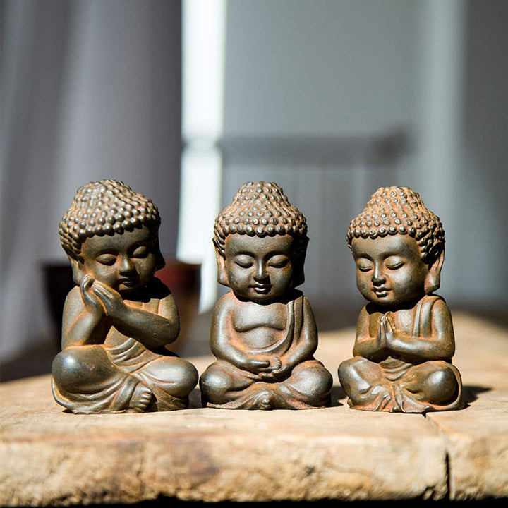 Buddha Stones Estatua de Decoración de Buda Sakyamuni Pequeña Hecha a Mano de Resina Fundida con Óxido de Polvo de Hierro