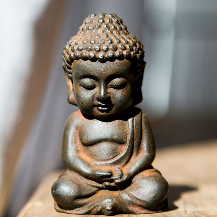 Buddha Stones Estatua de Decoración de Buda Sakyamuni Pequeña Hecha a Mano de Resina Fundida con Óxido de Polvo de Hierro