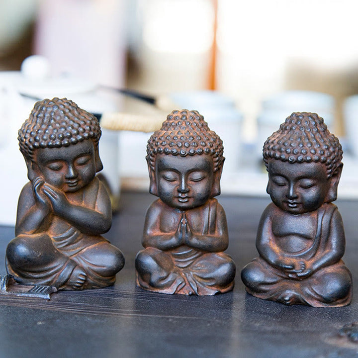 Buddha Stones Estatua de Decoración de Buda Sakyamuni Pequeña Hecha a Mano de Resina Fundida con Óxido de Polvo de Hierro