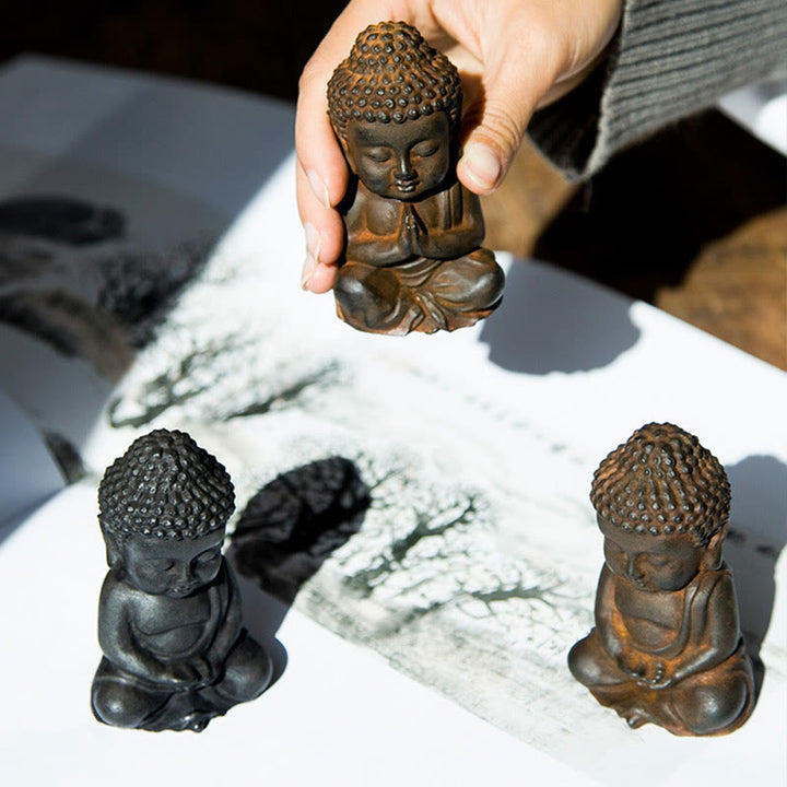 Buddha Stones Estatua de Decoración de Buda Sakyamuni Pequeña Hecha a Mano de Resina Fundida con Óxido de Polvo de Hierro
