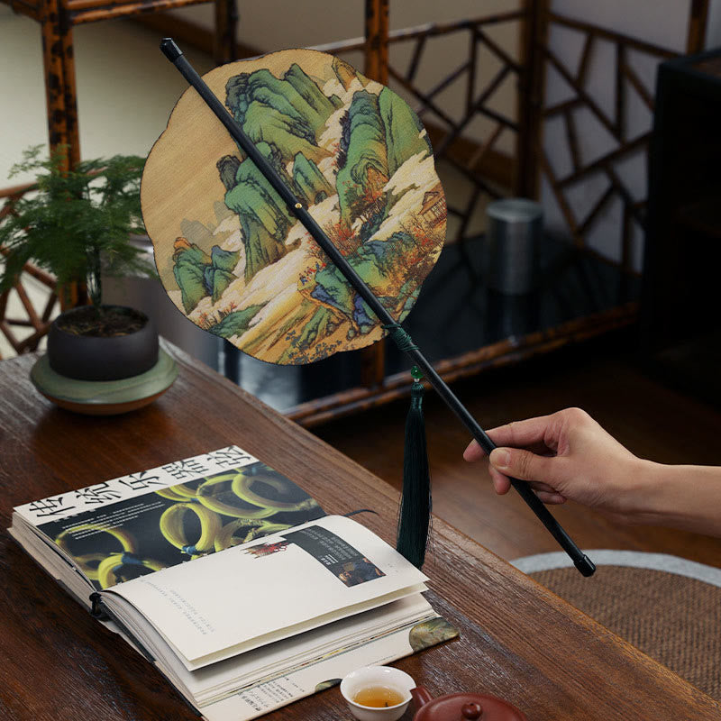 Buddha Stones Abanico Portátil Enrollable de Mango Largo hecho a Mano de Bambú con Mil Millas de Ríos y Montañas