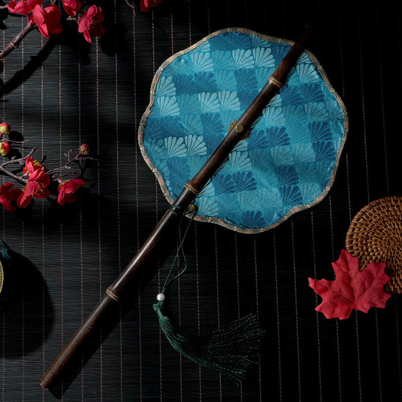 Buddha Stones Hecho a mano conchas escamas hojas patrón de Epiphyllum mango largo de bambú morado portátil abanico enrollable