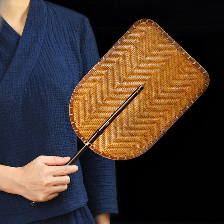 Buddha Stones Hecho a mano estilo chino abanico de bambú tejido redondo ovalado forma de plátano con mango largo