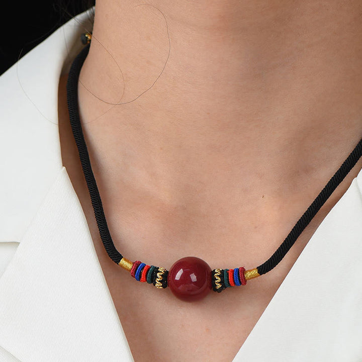 Collar con Buddha Stones con cuentas de cinabrio y suerte que alejan a los malos espíritus