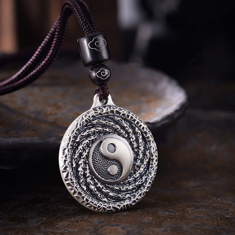 Buddha Stones 999 con diseño de Tai Chi Yin Yang Bagua y fantasmas de montaña que gastan dinero - Plata de ley 999 (Moneda de Gasto Fantasma de la Montaña y Bagua Yin Yang) - image 0