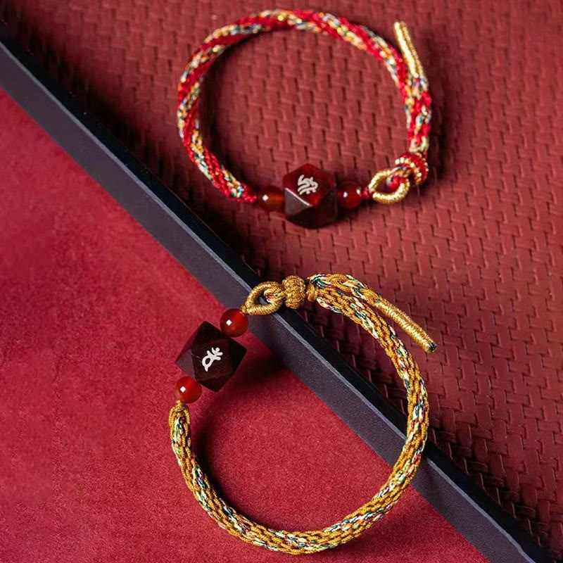 Pulsera de protección con hilo rojo de sándalo rojo y hojas pequeñas de Buda natal con Buddha Stones del zodíaco chino