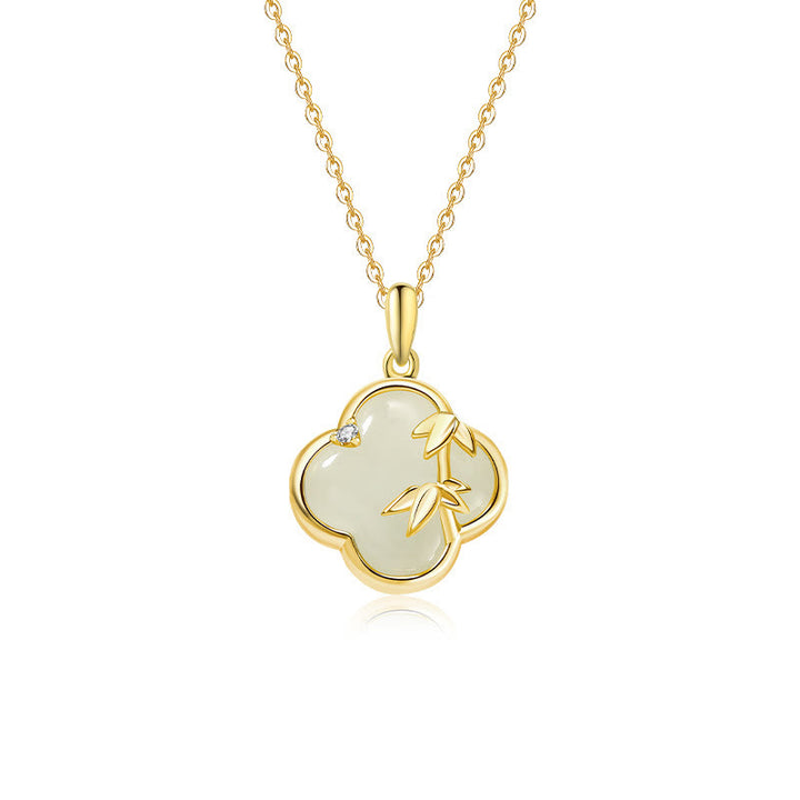 Collar con colgante de trébol de cuatro hojas y bambú en plata de ley 925 con Buddha Stones y jade hetiano