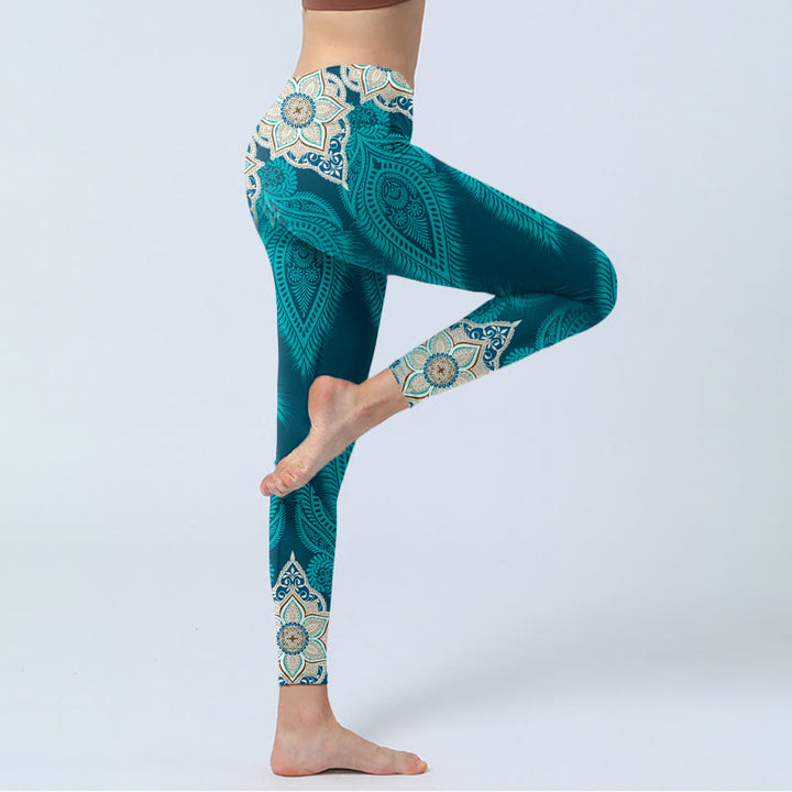 Leggings de fitness para gimnasio con estampado de flores y plumas verdes y piedras de Buddha Stones para mujer - image 4