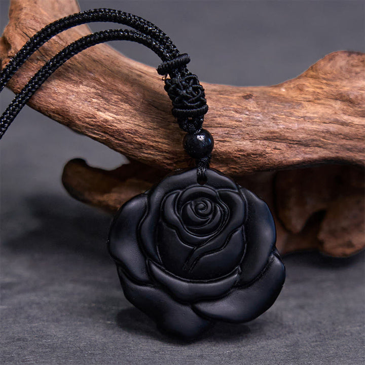 Colgante de collar purificador de rosa negra con hilo de obsidiana negra y Buddha Stones