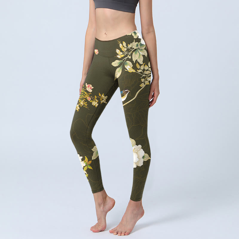 Leggings de yoga para mujer con estampado de flores de magnolia negras y Buddha Stones - Negro - US18,UK/AU22,EU50 (4XL) - image 1