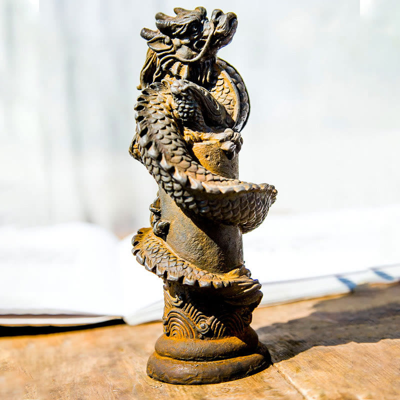 Estatua de resina fundida con óxido de hierro y polvo de Buddha Stones hecha a mano con forma de dragón volador alrededor del pilar para decoración del hogar