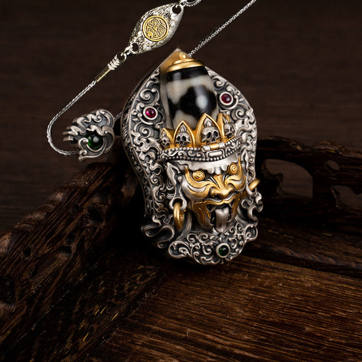 Collar con colgante de protección de cuentas Dzi de la diosa de la riqueza tibetana Zakiram de plata de ley 925 con Buddha Stones