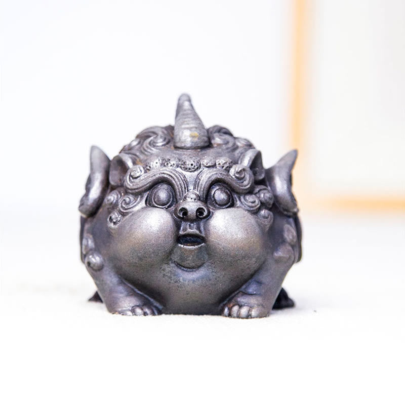 Estatua de resina fundida con óxido de hierro en polvo de PiXiu hecha a mano con Buddha Stones para decoración del hogar