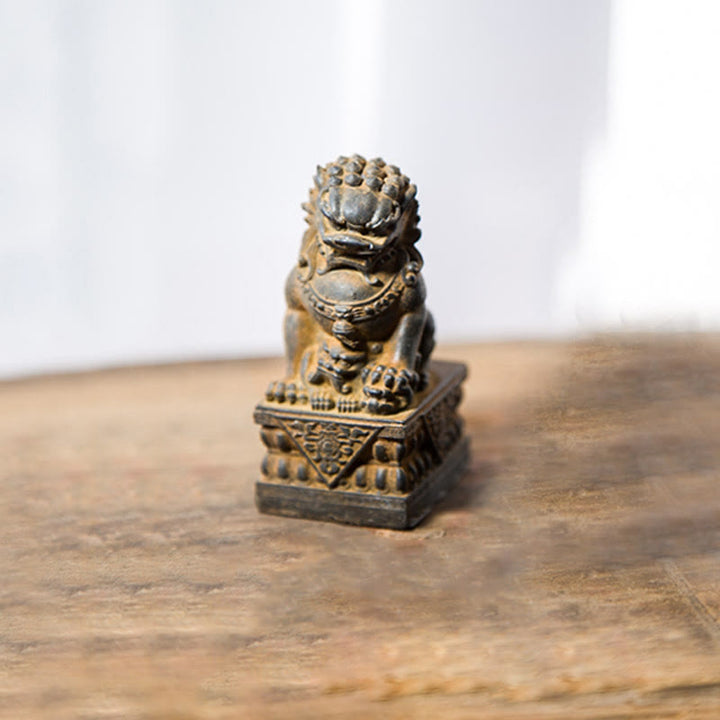 Estatua de resina fundida con óxido de hierro y polvo de león hecha a mano con Buddha Stones, protección contra el mal, decoración del hogar