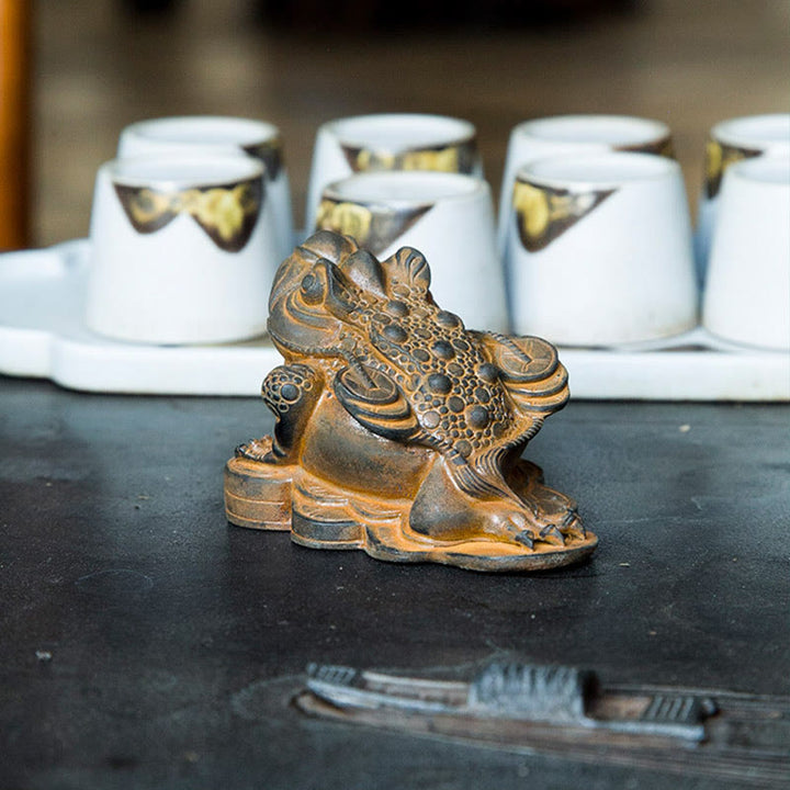 Estatua de resina fundida con óxido de hierro y monedas de cobre hechas a mano con Buddha Stones Feng Shui