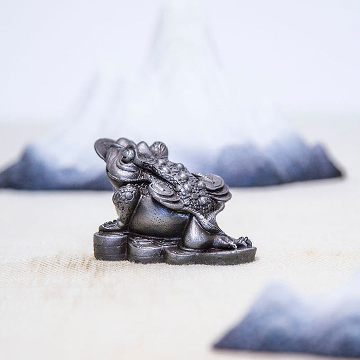 Estatua de resina fundida con óxido de hierro y monedas de cobre hechas a mano con Buddha Stones Feng Shui