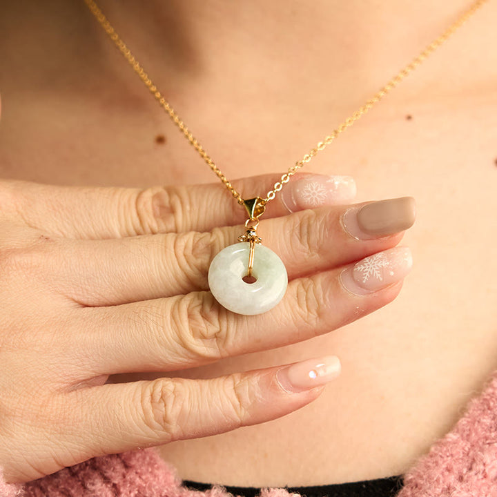 Collar con hebilla de paz de jade y Buddha Stones , colgante de suerte