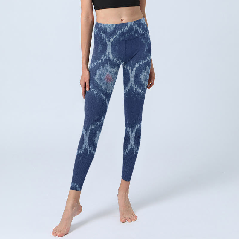 Leggings de yoga para mujer con diseño en azul marino y blanco de Buddha Stones - image 6