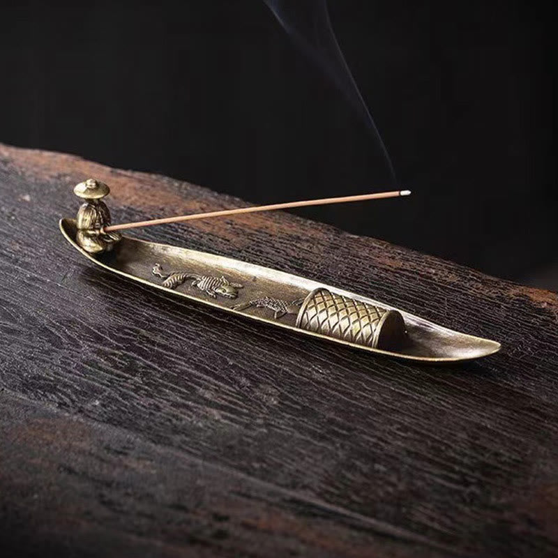 Quemador de incienso de aleación de zinc con forma de pez koi y barco de pescador con Buddha Stones, decoración curativa