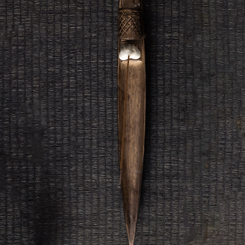 Quemador de incienso de cerámica marrón con forma de pescador y curación zen con Buddha Stones