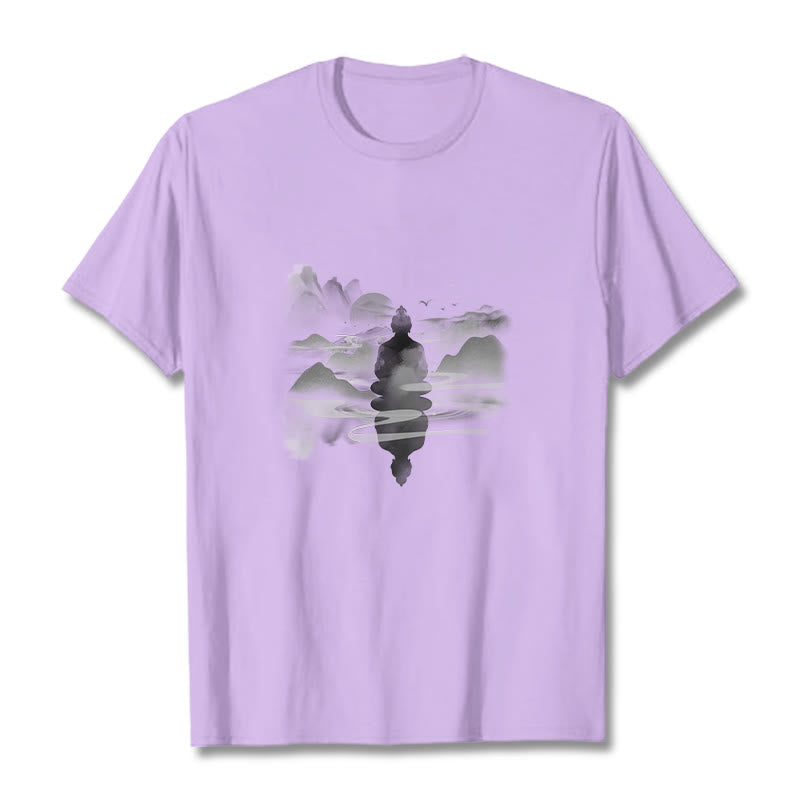 Camiseta de algodón con estampado de Buda sentado en las montañas y Buddha Stones meditando - Ciruela - 2XL - image 15