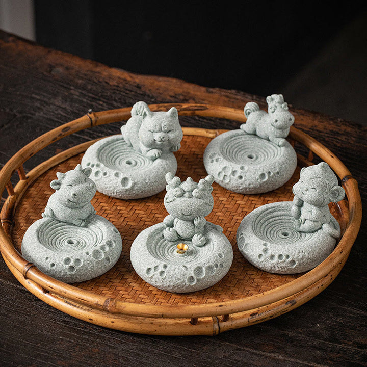 Quemador de incienso curativo con Buddha Stones y zodíaco chino para decoración de escritorio