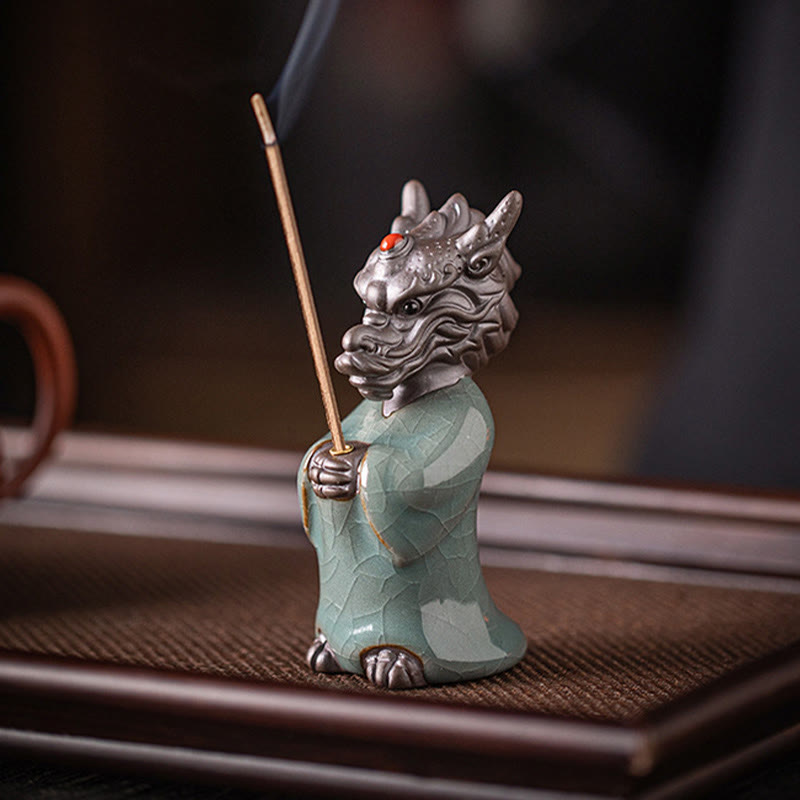 Quemador de incienso de cerámica con base de loto y personaje Fu del rey dragón rezando con Buddha Stones para decoración de escritorio