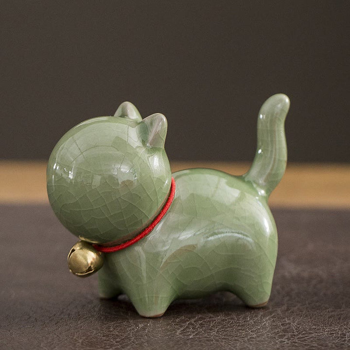 Figura decorativa de cerámica para escritorio del hogar con forma de gato y campana de la suerte en Buddha Stones - Gato de la suerte verde 7 x 3,4 x 5,8 cm - image 3