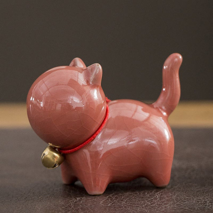 Figura decorativa de cerámica para escritorio del hogar con forma de gato y campana de la suerte en Buddha Stones - Gato de la suerte rosa 7 x 3,4 x 5,8 cm - image 8