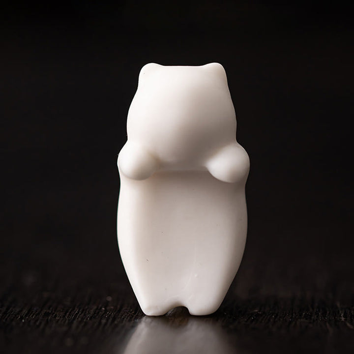 Figura decorativa de cerámica para escritorio del hogar con forma de gato blanco colgante de Buddha Stones - image 4