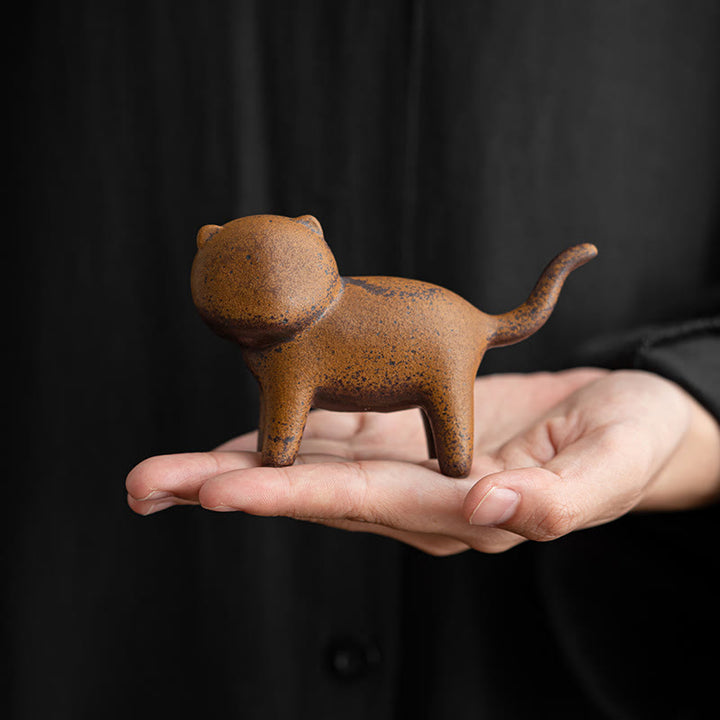 Figura decorativa de cerámica para escritorio del hogar con forma de gato de pie en miniatura con forma de rana y Buddha Stones - image 3