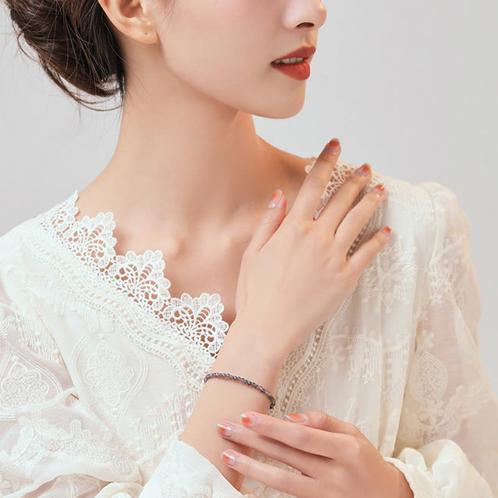 Pulsera de comunicación de cobre bañada en oro de 14 k con cuentas ultrafinas de iolita y amatista de 3 mm y Buddha Stones