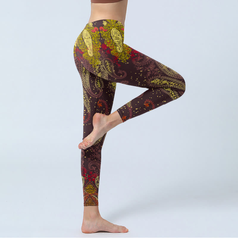 Leggings de yoga para mujer con estampado de flores de anacardo en color marrón rojizo y Buddha Stones - image 4