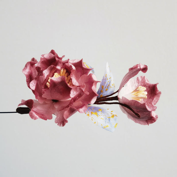 Broche de flor de seda de morera hecha a mano con flores de terciopelo y Buddha Stones