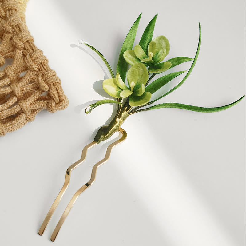 Broche para el pelo con flores de terciopelo hechas a mano y hojas de seda morera con Buddha Stones