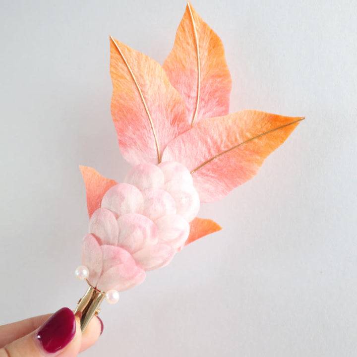 Broche para el pelo con forma de pez koi rojo y flores de terciopelo de Yangzhou hecho a mano con Buddha Stones