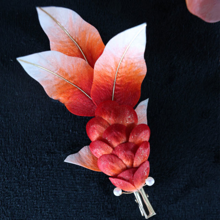 Broche para el pelo con forma de pez koi rojo y flores de terciopelo de Yangzhou hecho a mano con Buddha Stones