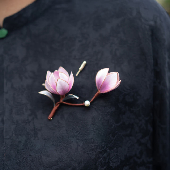 Broche de horquilla con magnolia morada y seda morera con flores de terciopelo de Yangzhou hechas a mano con Buddha Stones