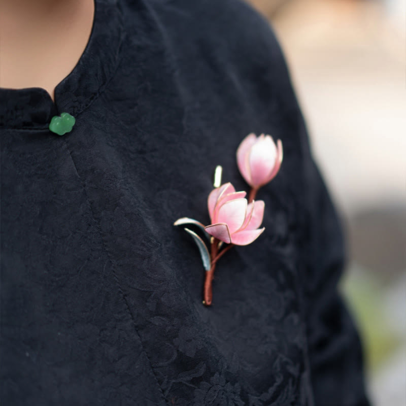 Broche de horquilla con magnolia morada y seda morera con flores de terciopelo de Yangzhou hechas a mano con Buddha Stones